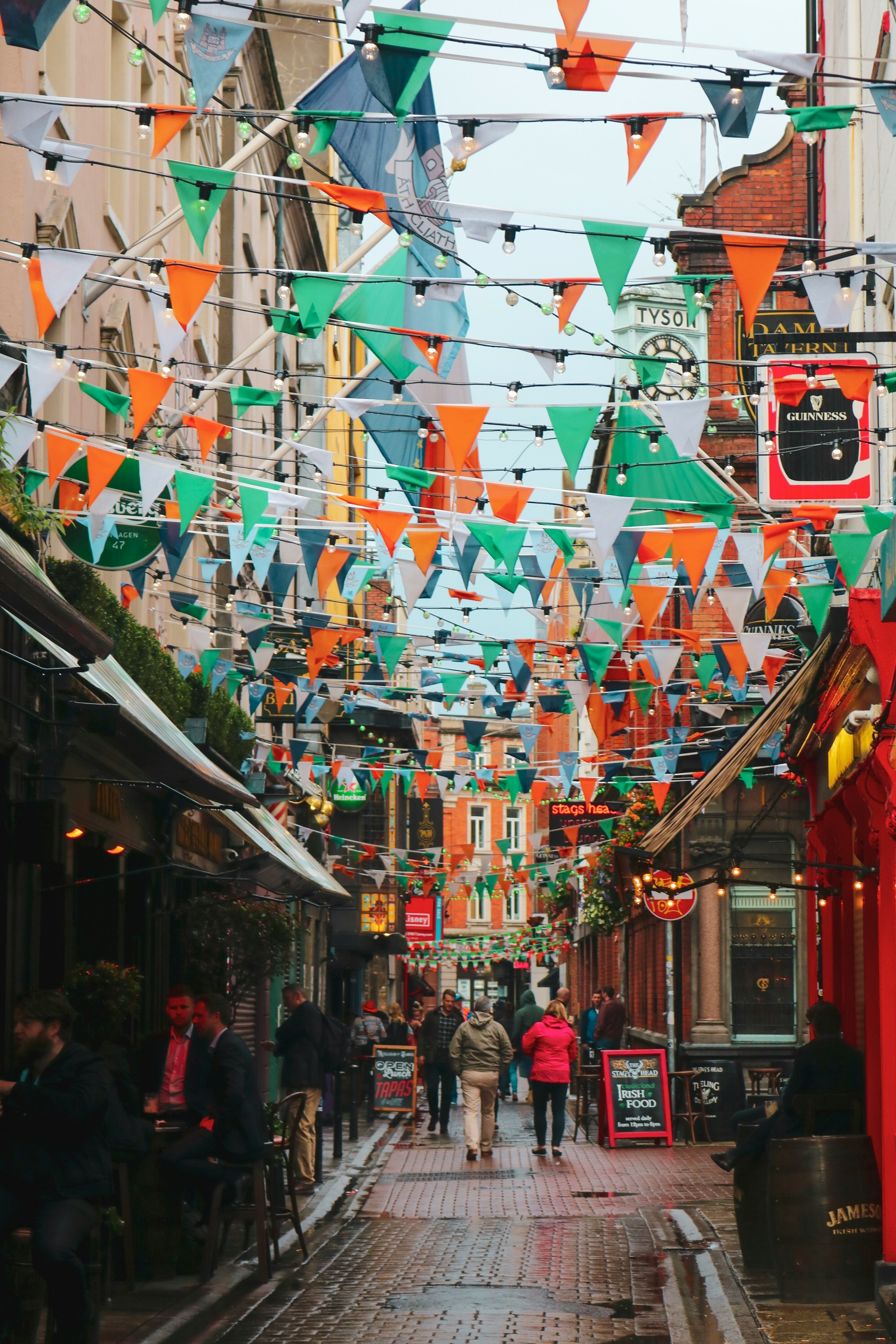 Dublin literary pub crawl
